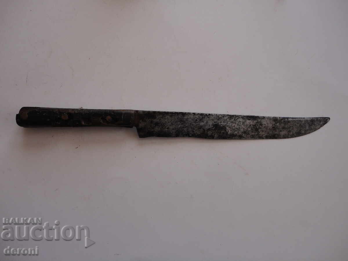 Cuțit ciobănesc vechi, tip pumnal 6 cu preț 200.00 BGN | € 102.26