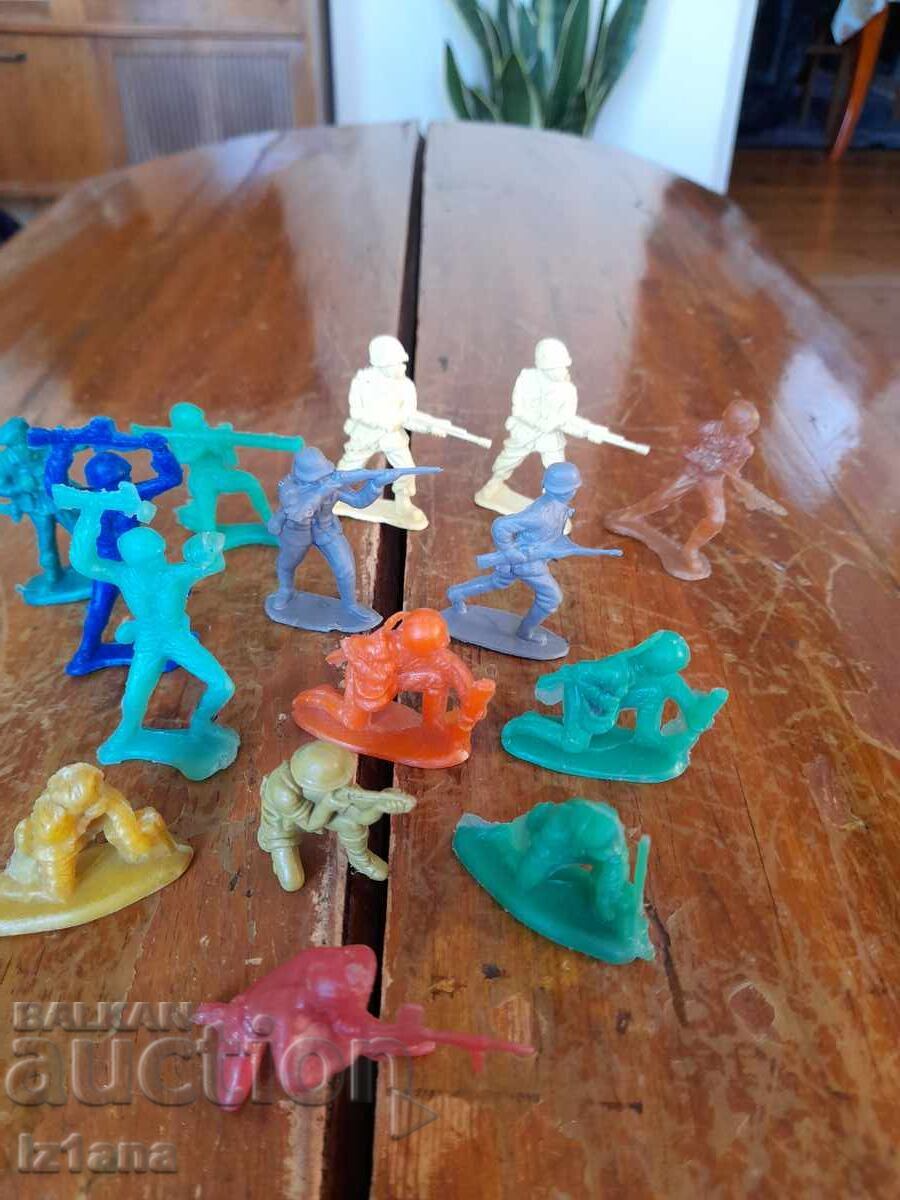 Аукцион Стари фигурки Войници