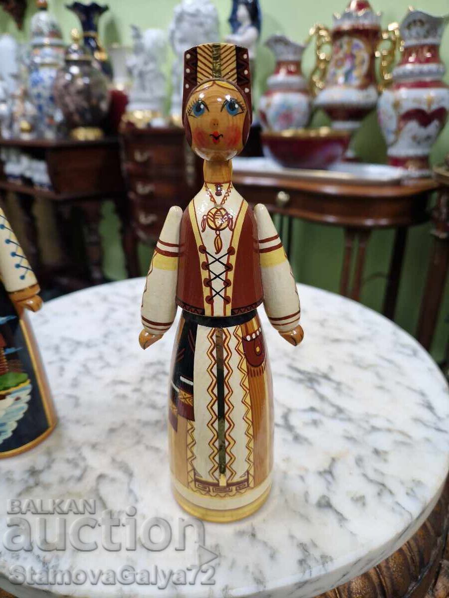 Licitație Pereche de figurine rare din lemn rusești, Petrozavodsk