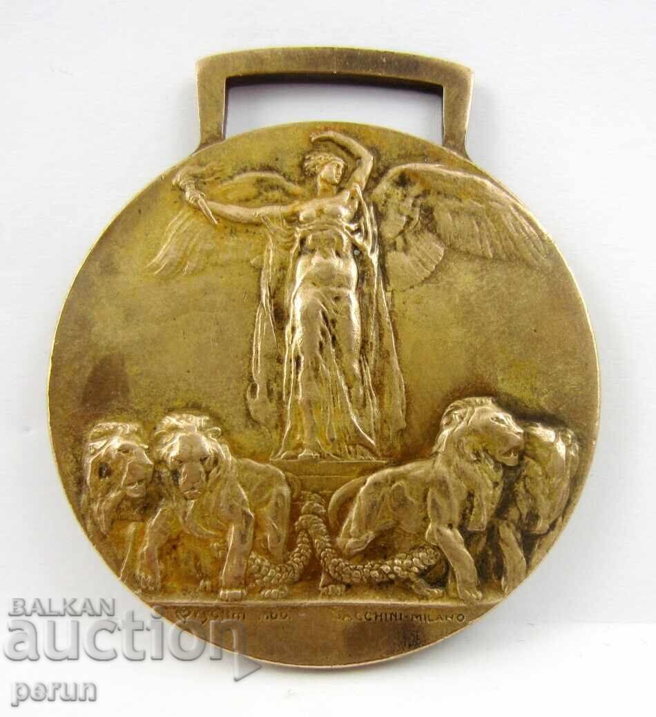 REGATUL ITALIEI - MEDALIE COMEMORATIVĂ PENTRU VICTORIA ÎN PRIMUL RĂZBOI MONDIAL cu preț 37.99 BGN | € 19.42