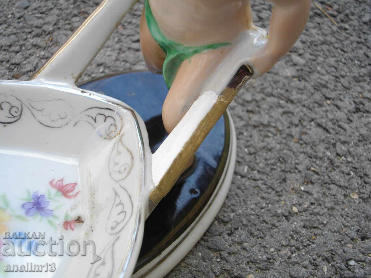 Delivery of OLD BULGARIAN PORCELAIN CUP