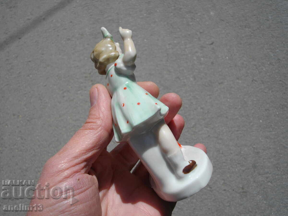 OLD PORCELAIN GIRL WITH DOG MARKED - 6