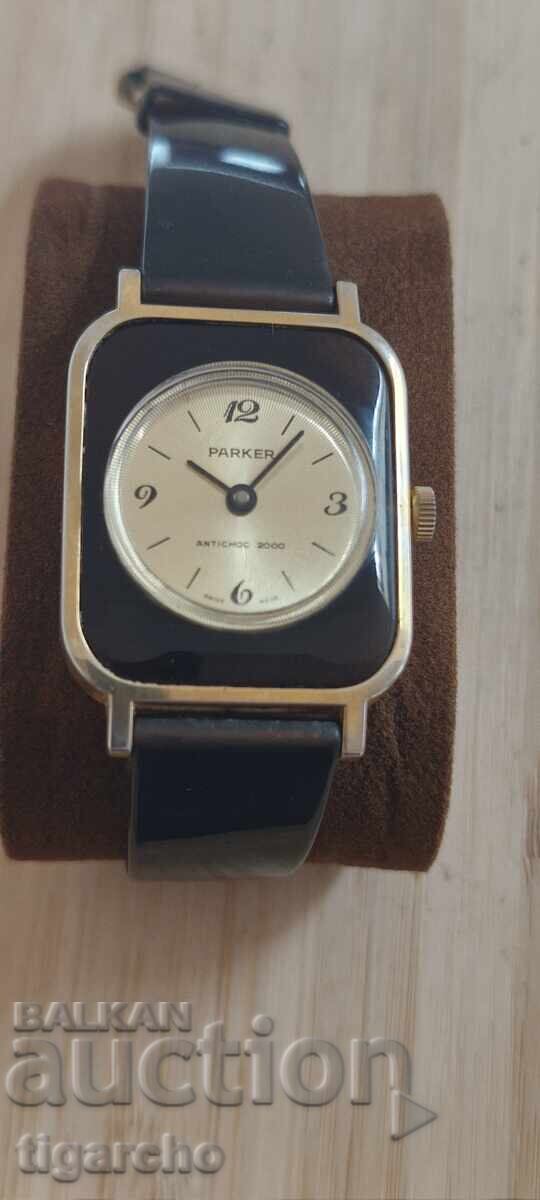Ceas PARKER cu preț 100.00 BGN | € 51.13