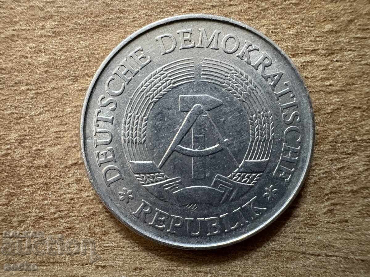 ΓΔΛ - 2 μάρκα (1975) με τιμή 1.30 BGN | € 0.66 ΓΔΛ - 2 μάρκα (1975) με τιμή 1.30 BGN | € 0.66