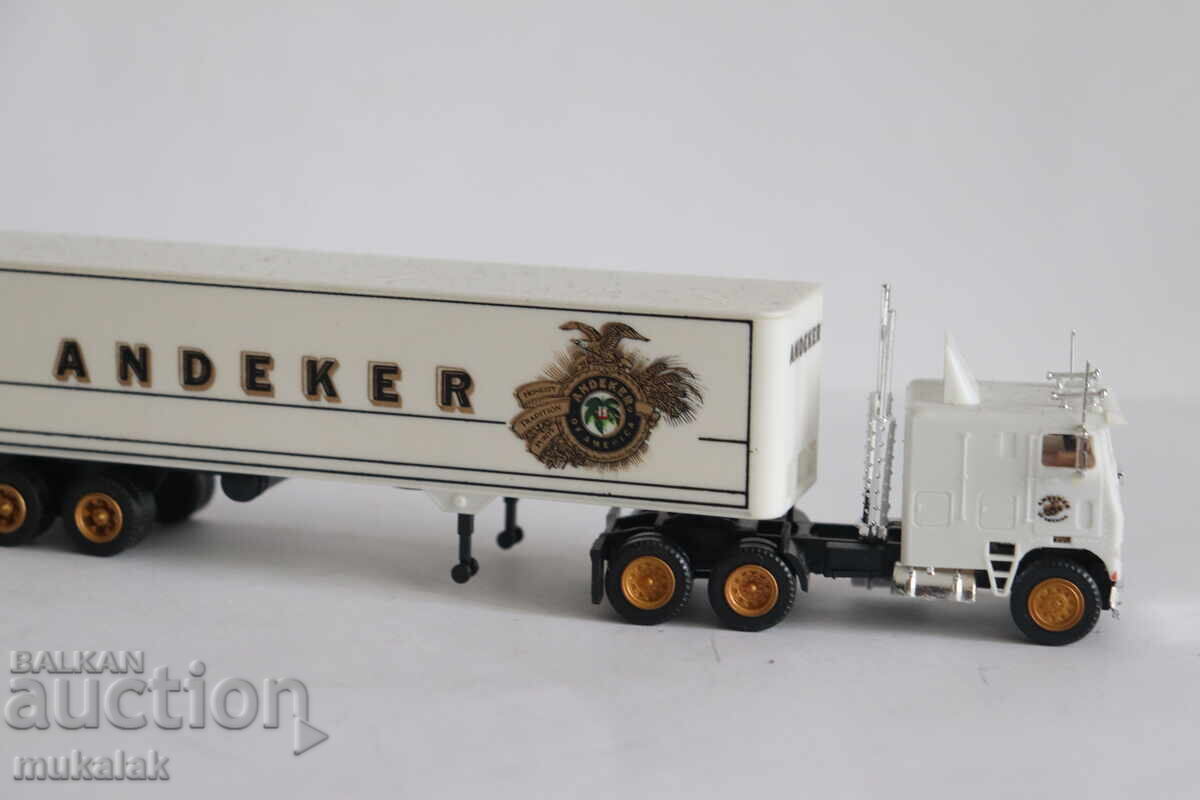 Licitație HERPA H0 1/87 CAMION USA MODEL TIR COLIȚĂ Licitație HERPA H0 1/87 CAMION USA MODEL TIR COLIȚĂ