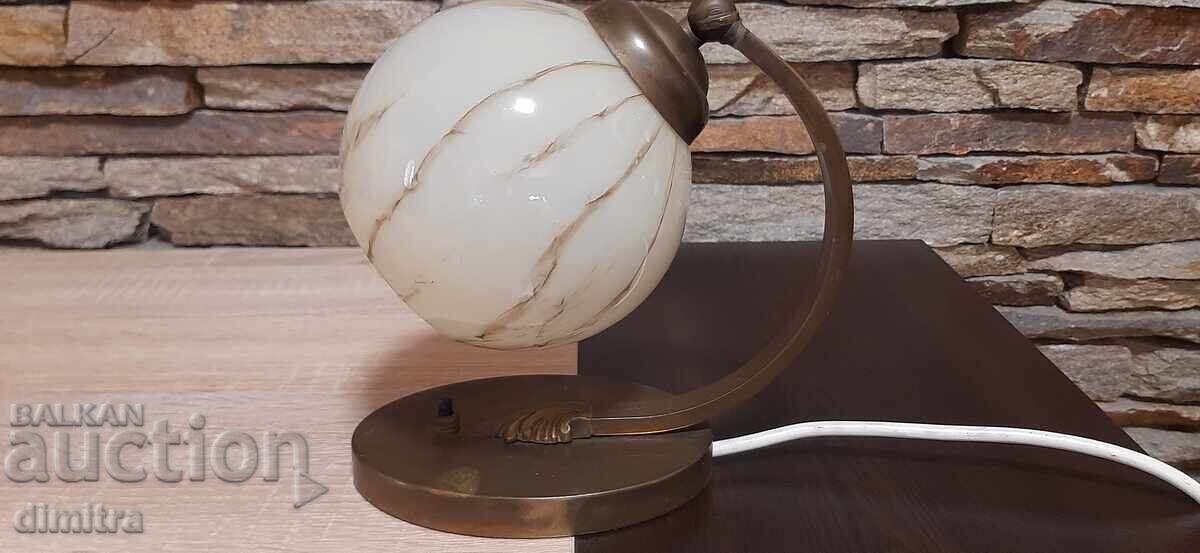 Нощна лампа art deco с цена 100.00 лв. | € 51.13