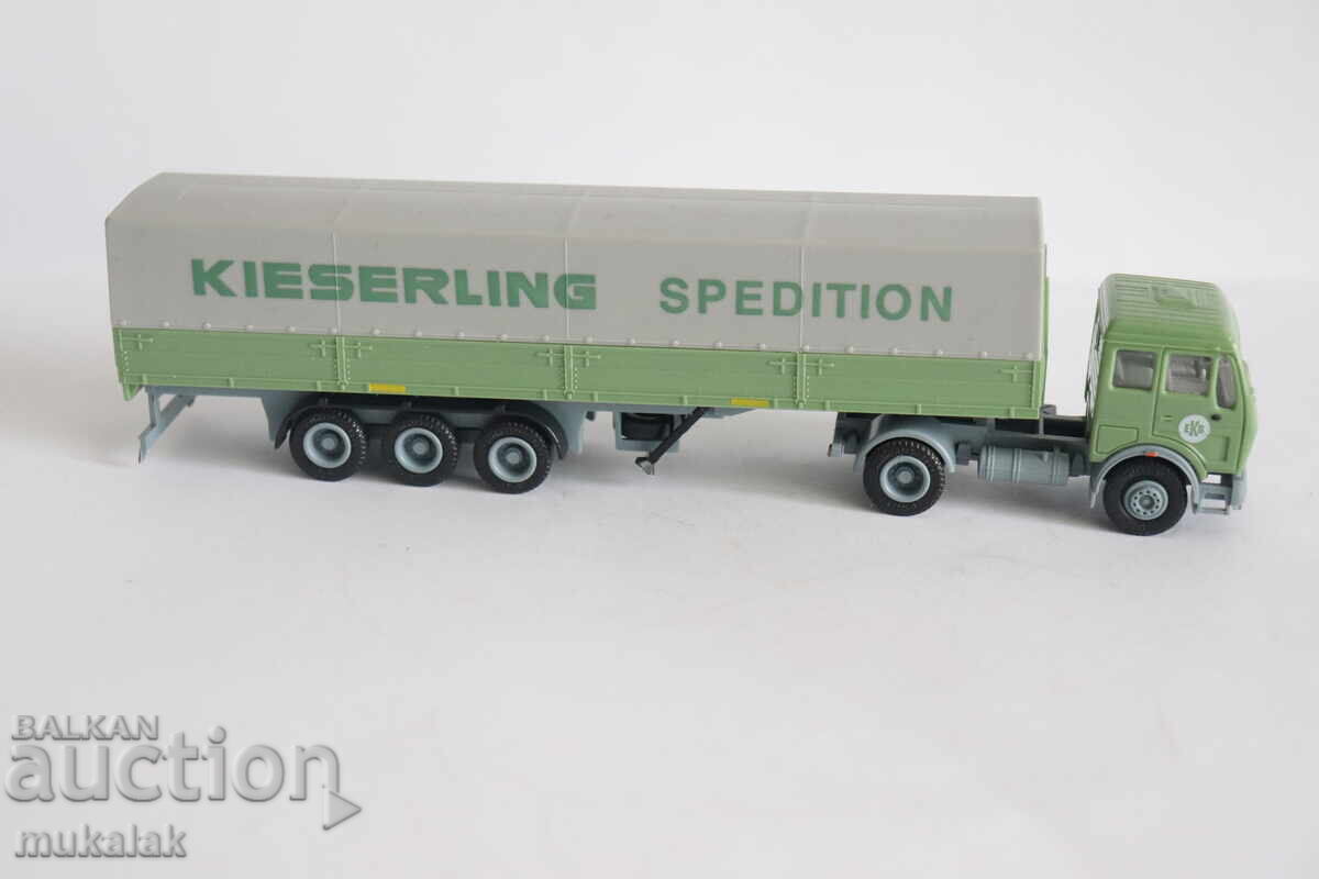 Delivery of HERPA H0 1/87 MERCEDES BENZ TRUCK MODEL SEMI-TRAILER