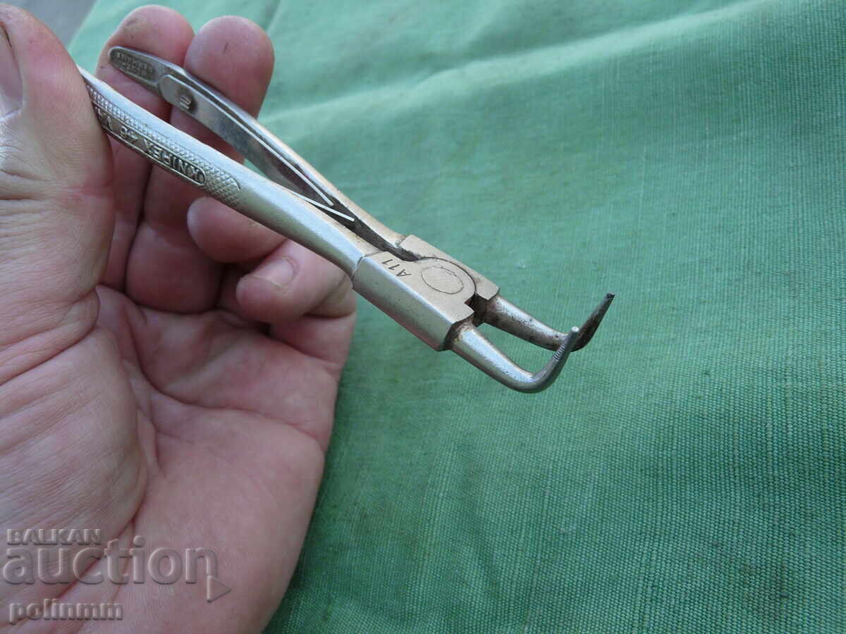 Licitație Clești de siguranță KNIPEX Licitație Clești de siguranță KNIPEX