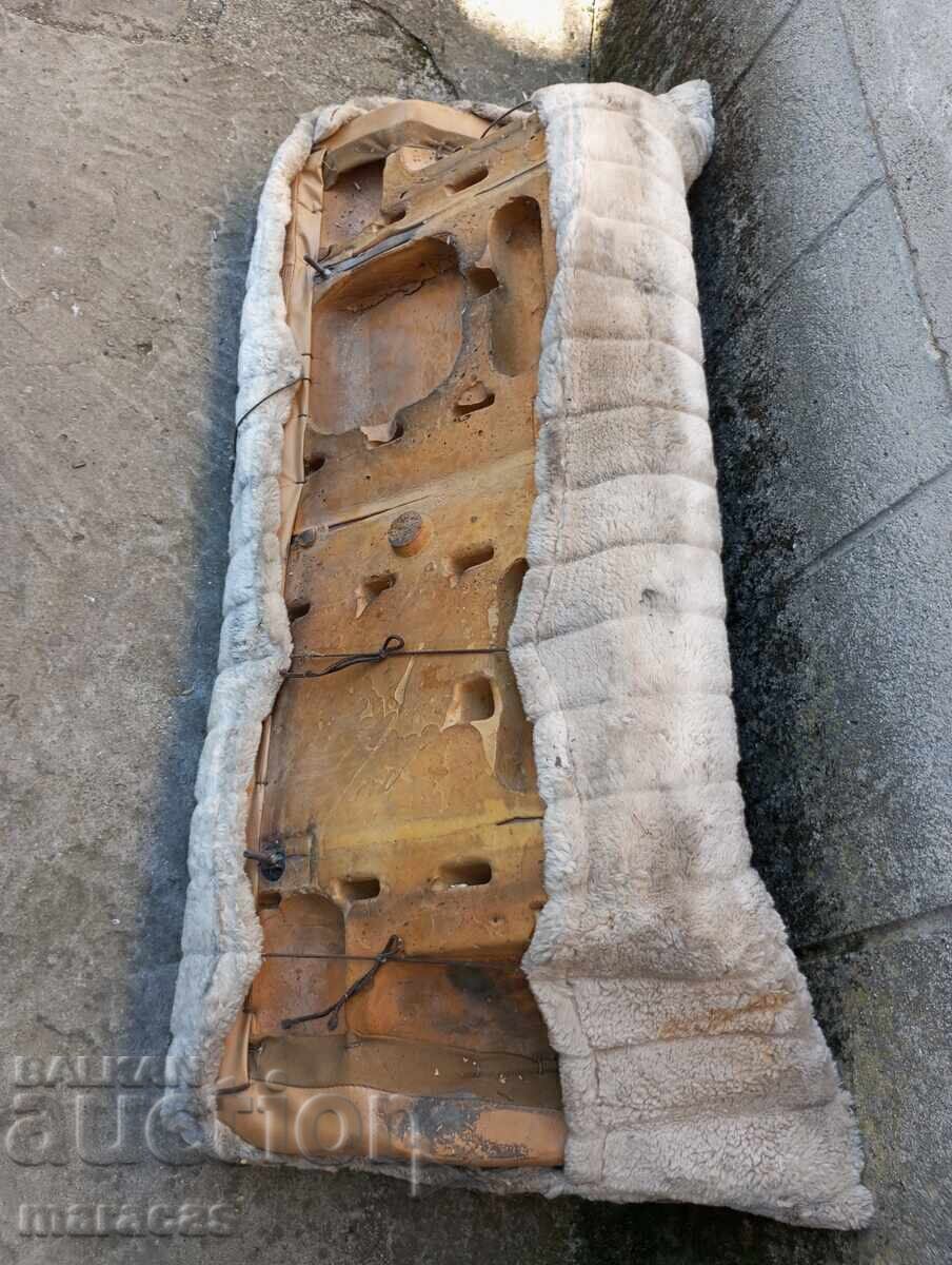 Old rear seat for Moskvich 12 tax with price € 14.00 | 27.38 BGN Old rear seat for Moskvich 12 tax with price € 14.00 | 27.38 BGN