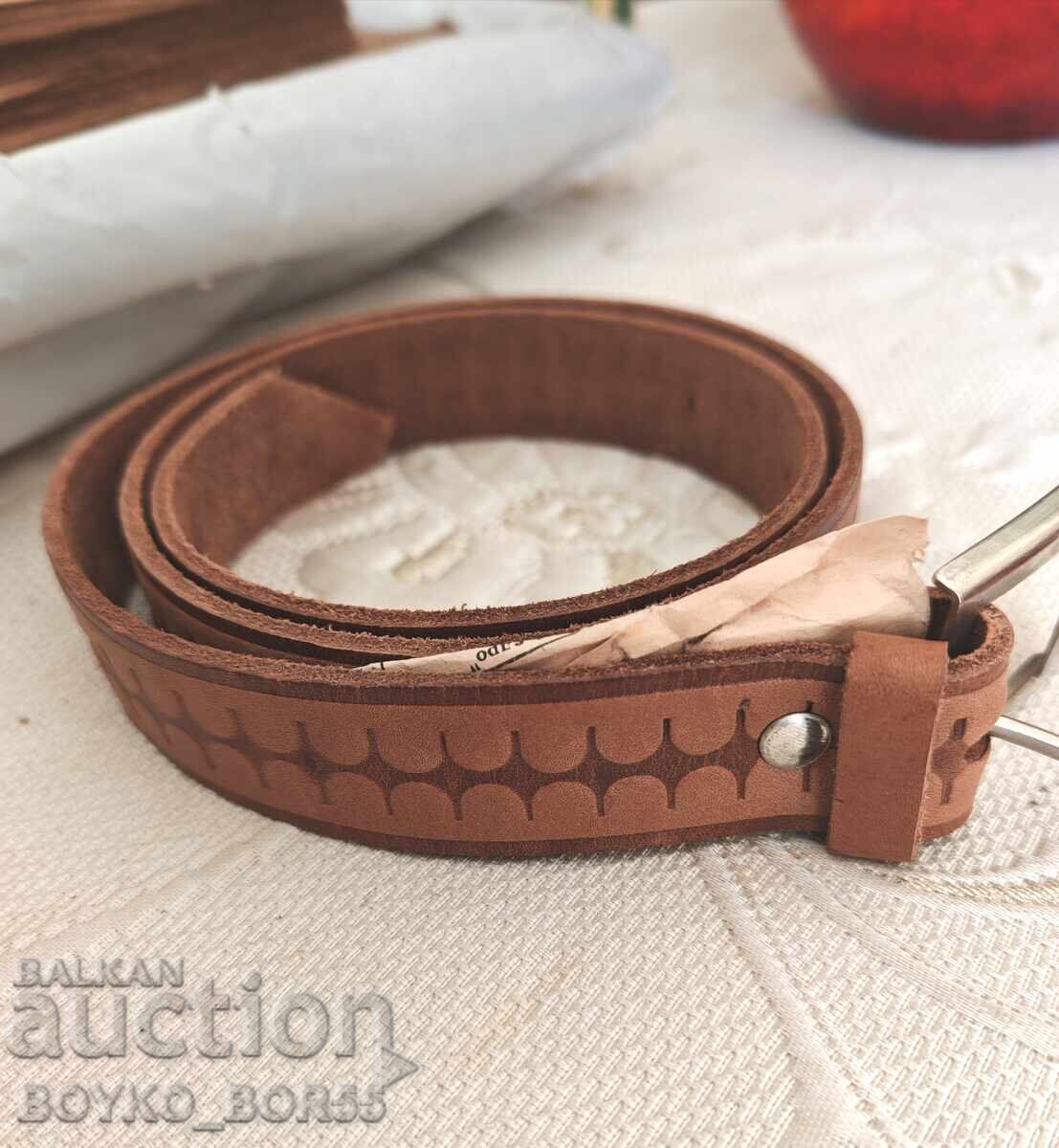 Δημοπρασία Δύο Νέες Δερμάτινες Ανδρικές Ζώνες από τη δεκαετία του 1980