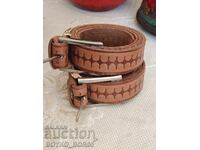 Δύο Νέες Δερμάτινες Ανδρικές Ζώνες από τη δεκαετία του 1980