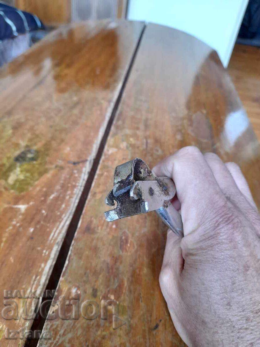 Deschis de conserve vechi - 5 Deschis de conserve vechi - 5