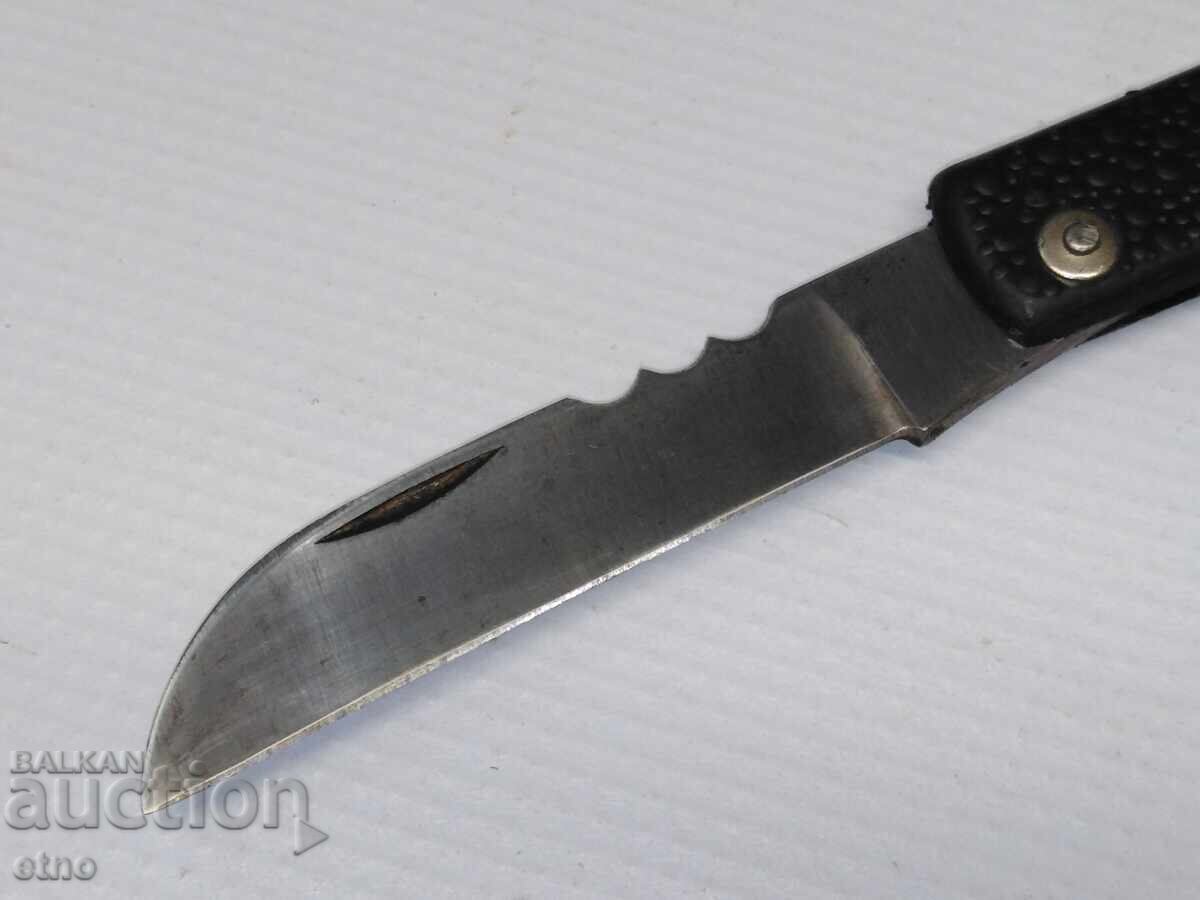 Licitație CUȚIT DE BUZUNAR SOVIETIC PERFECT CU ȘURUBELNIȚĂ Licitație CUȚIT DE BUZUNAR SOVIETIC PERFECT CU ȘURUBELNIȚĂ