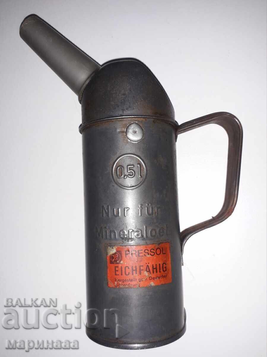 DOZATOR 1 L PENTRU ULEI DE MOTOR. GERMANIA. ANII '50