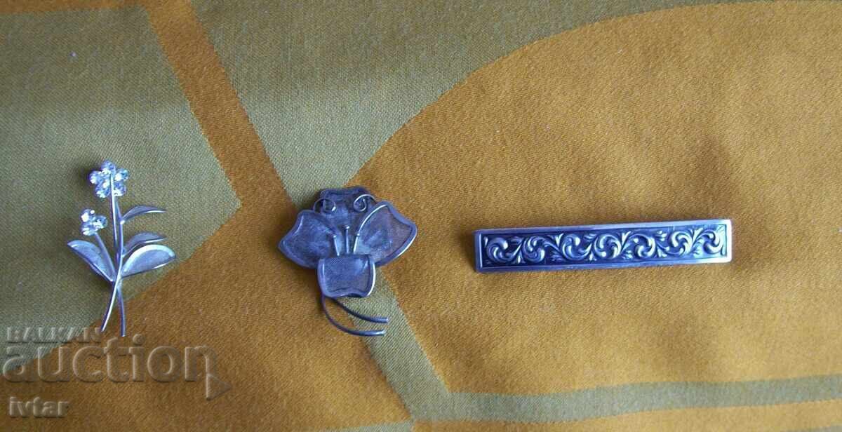 Livrarea O mulțime de broșe