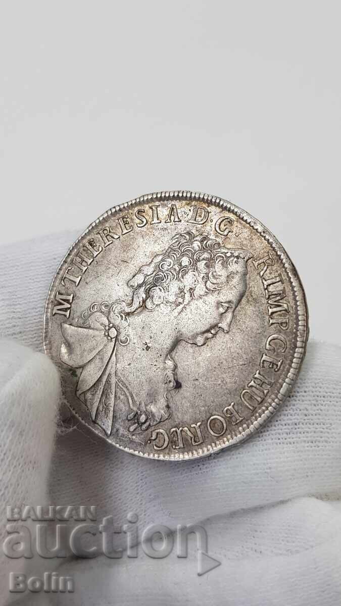 Livrarea Monedă rară de argint 1/2 Taler Maria Tereza 1751