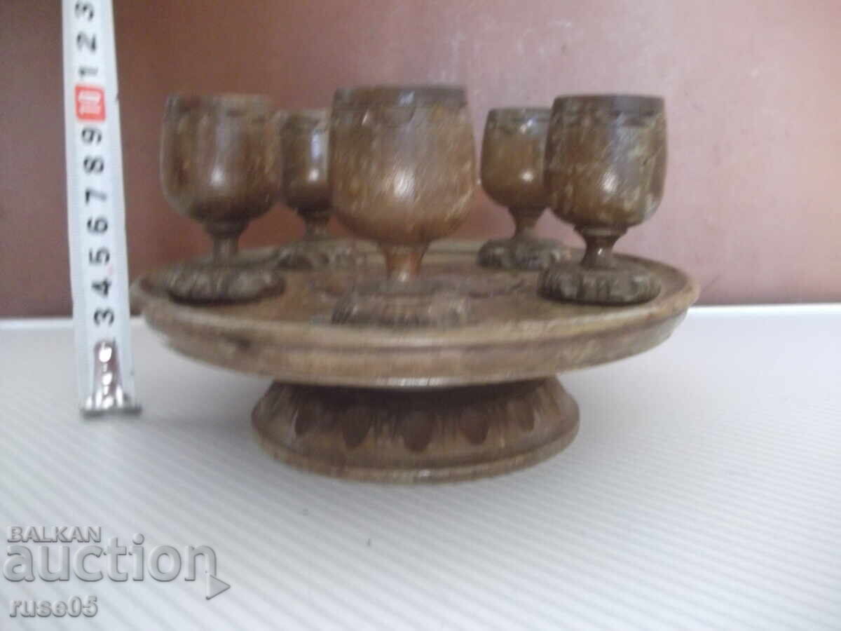 Δίσκος ξύλινος σκαλιστός με 5 ξύλινα φλιτζάνια με τιμή 50.00 BGN | € 25.56