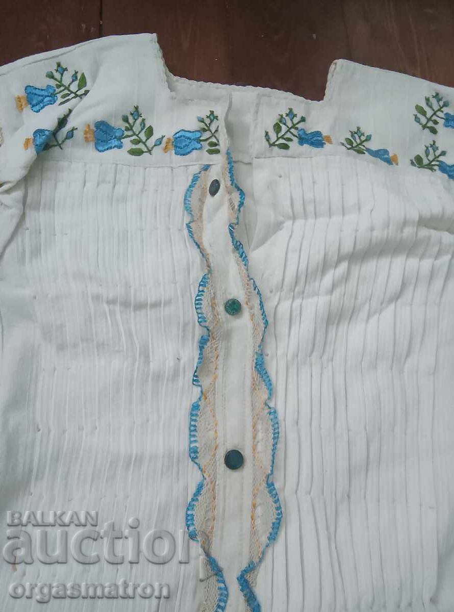 Перфектна Автентична Женска Риза Част от Народна Носия