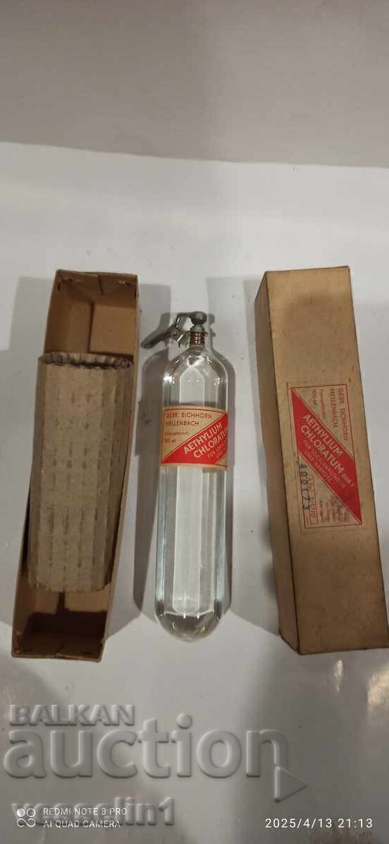 Old medical pain relief spray, period 1941-1946