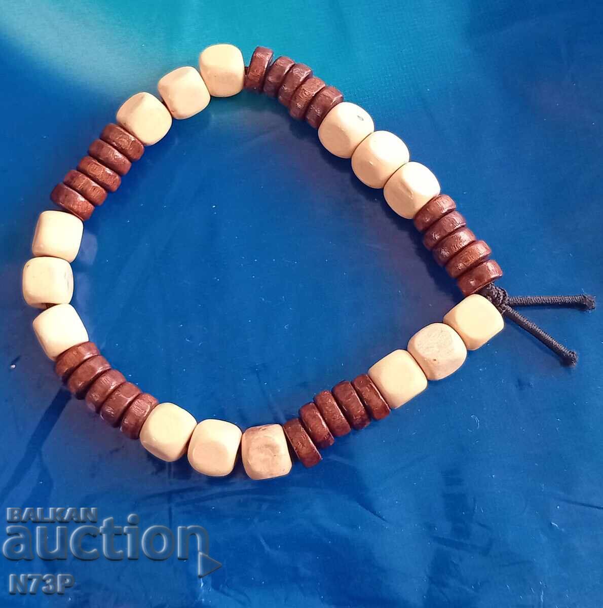 ГРИВНА. БИЖУ.