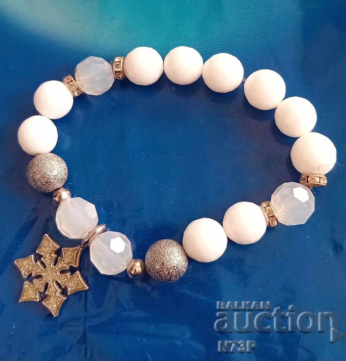 ГРИВНА. БИЖУ.