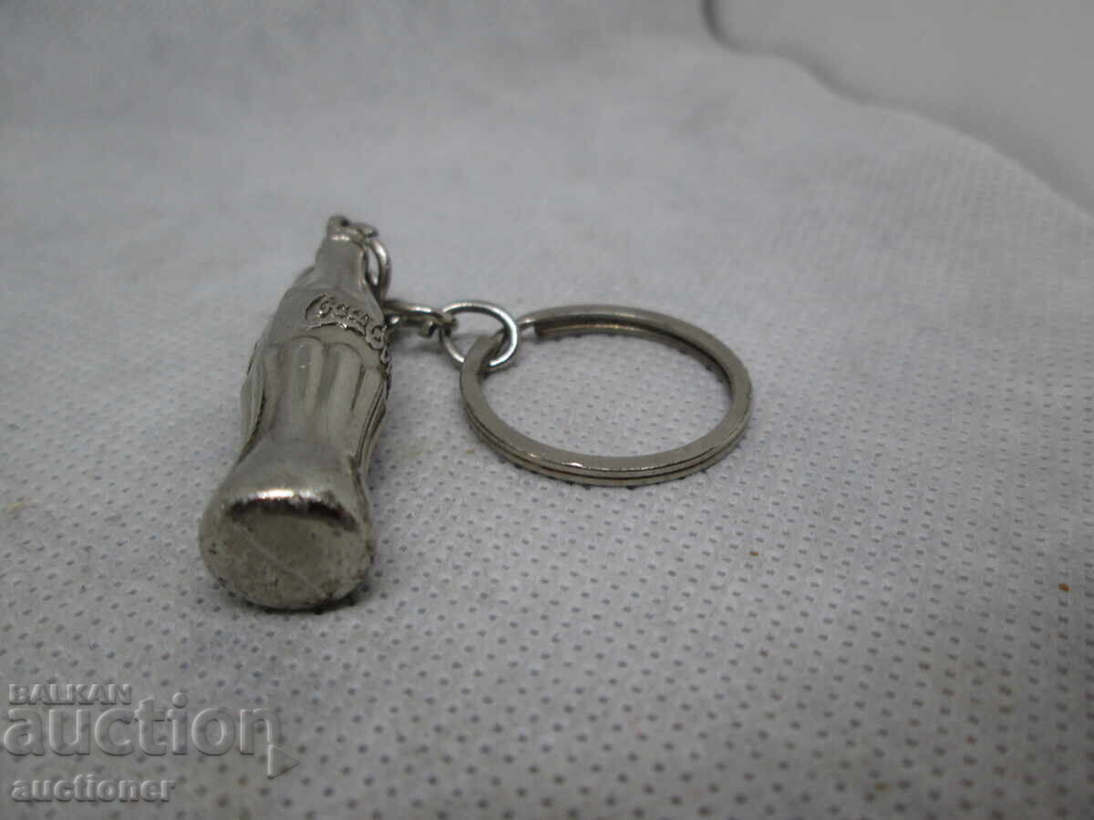 Доставка на МИНИ МЕТАЛНА БУТИЛКА  COCA COLA 60-те ГОДИНИ КЛЮЧОДЪРЖАТЕЛ