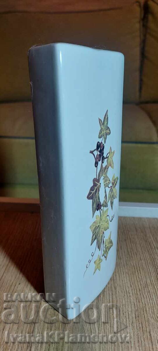 Порцелан ваза за стена ретро за ценители отлична с цена 20.00 лв. | € 10.23