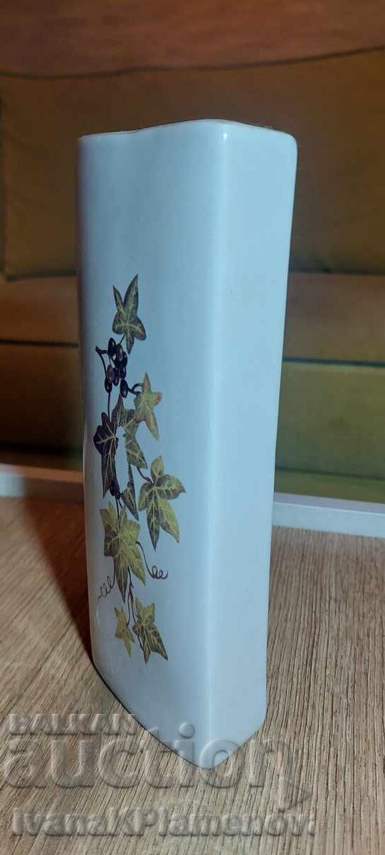 Аукцион Порцелан ваза за стена ретро за ценители отлична