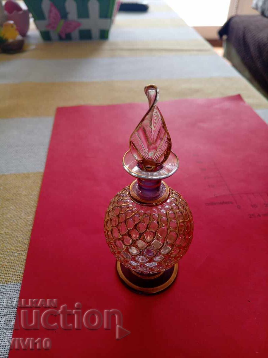 Sticluță de parfum veche, Aurită