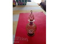 Sticluță de parfum veche, Aurită