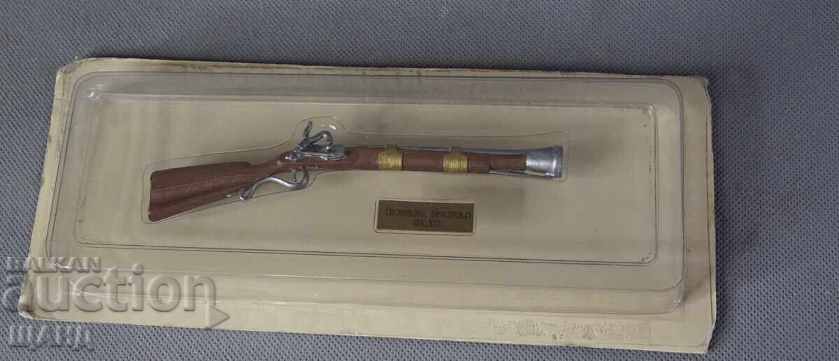 Μειωμένο μεταλλικό Μοντέλο πιστολιού με πυρίτη και κουτί