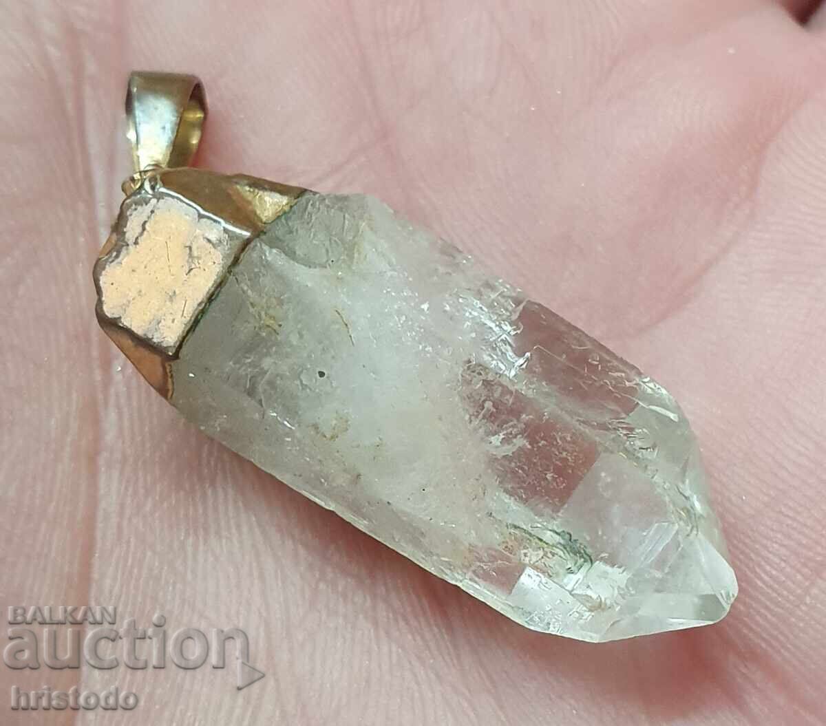 Livrarea Medalion "Cristal de stâncă" Livrarea Medalion "Cristal de stâncă"