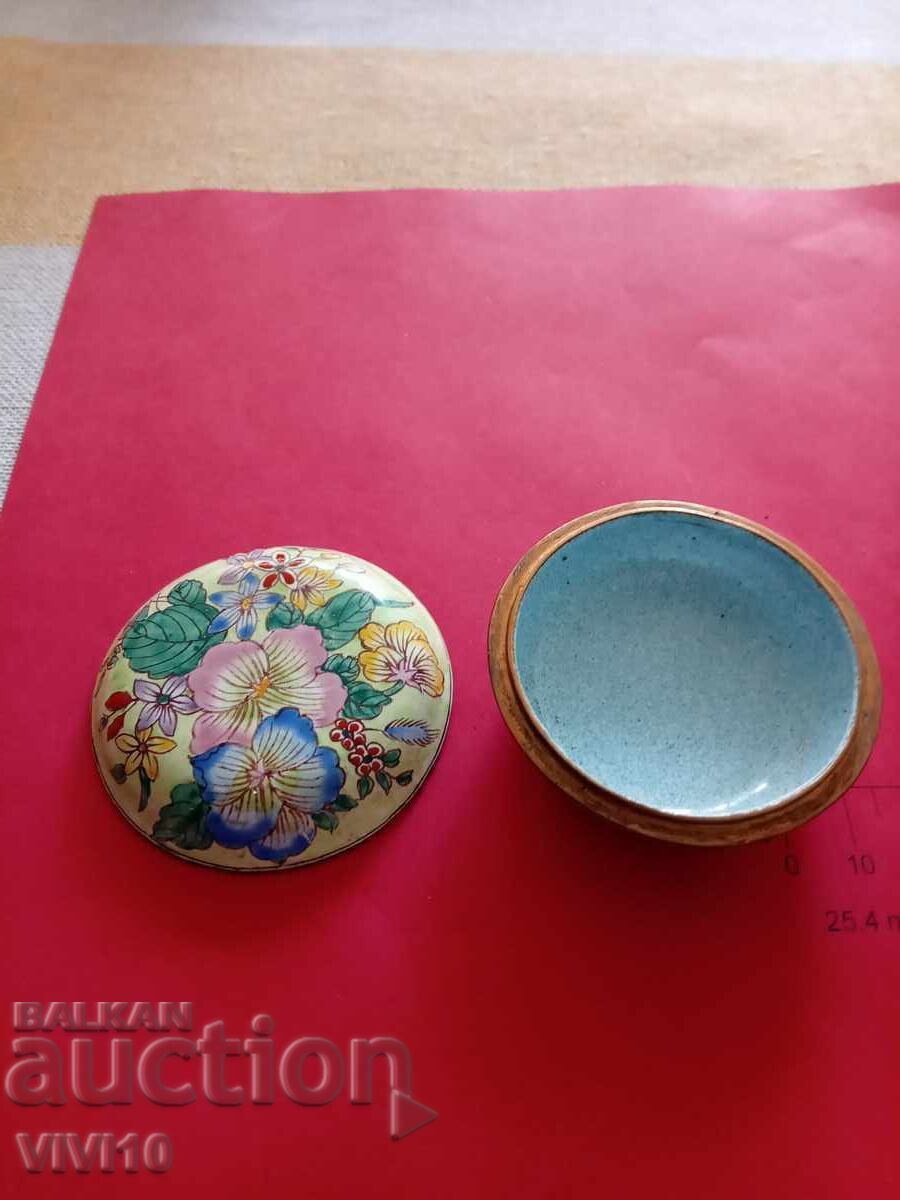 Αντίκα κουτί κοσμημάτων, Κλαζόνε 6εκ με τιμή 50.00 BGN | € 25.56