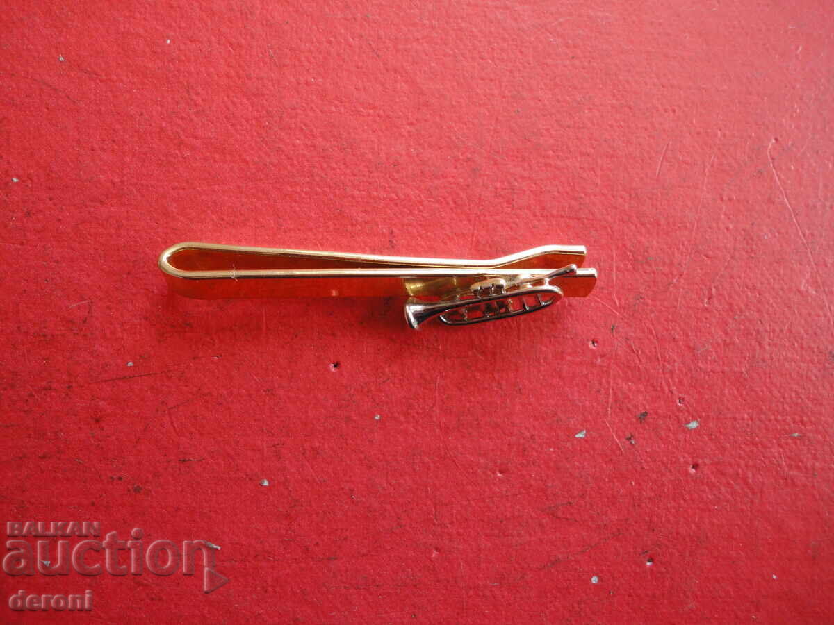 Δημοπρασία Επιχρυσωμένο κλιπ γραβάτας σωλήνα τρομπέτας Δημοπρασία Επιχρυσωμένο κλιπ γραβάτας σωλήνα τρομπέτας