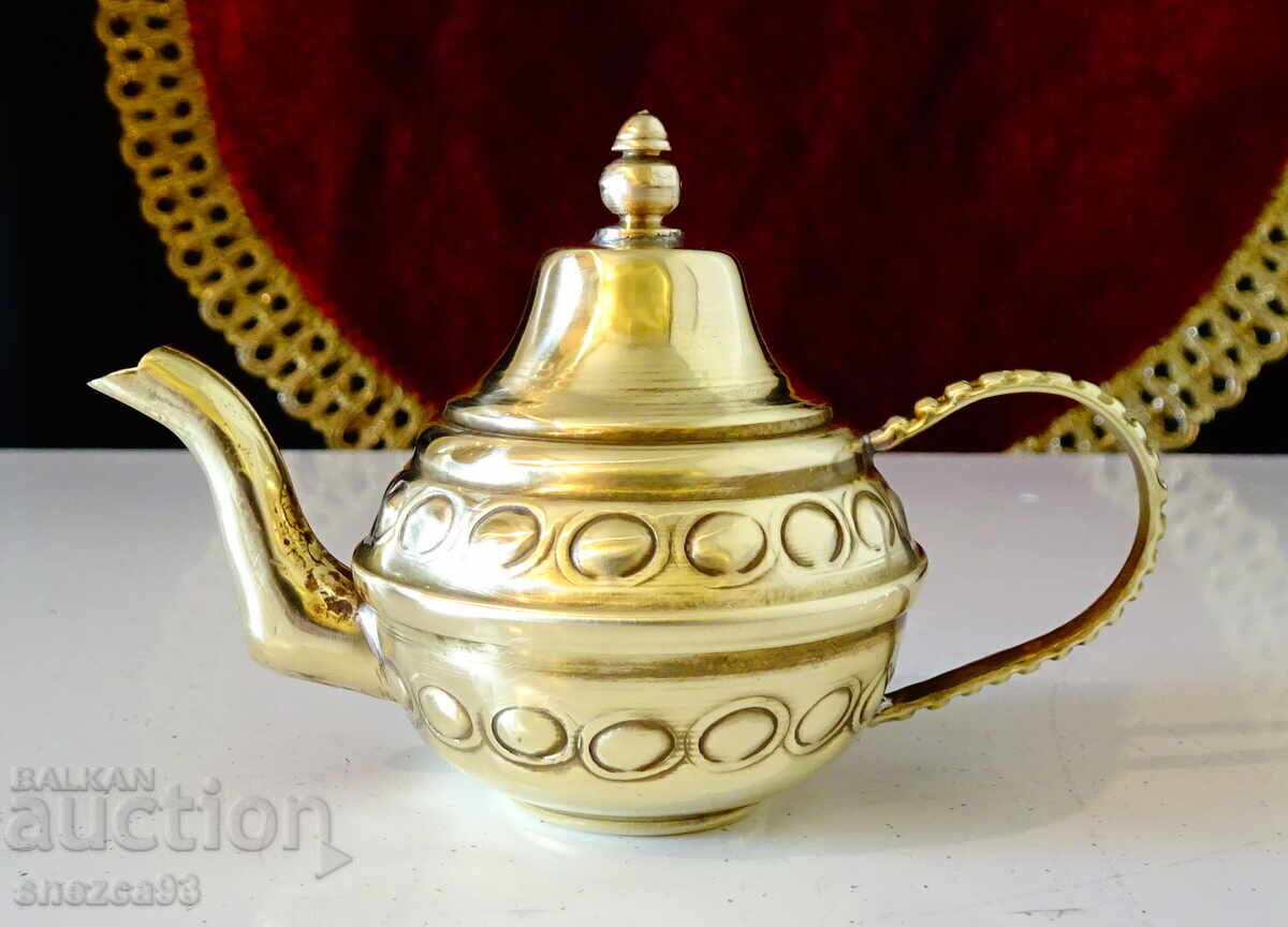 Τσαγιερό από ορείχαλκο, μινιατούρα