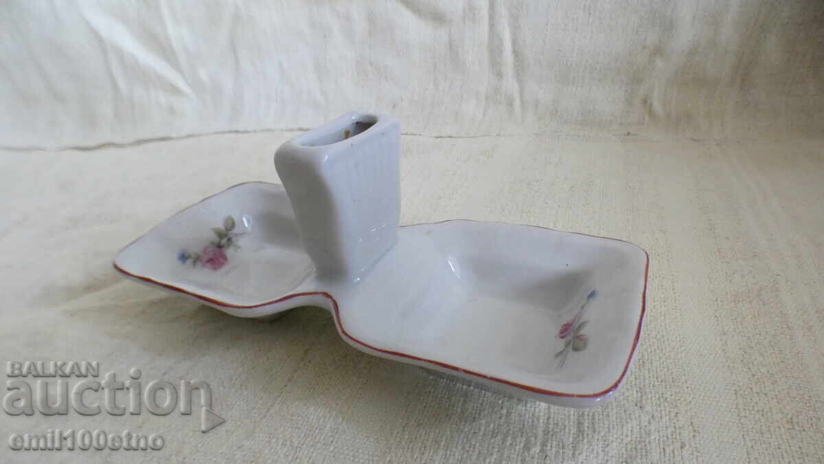 Salt shaker old Bulgarian porcelain Kitka Novi pazar with price 6.00 BGN | € 3.07