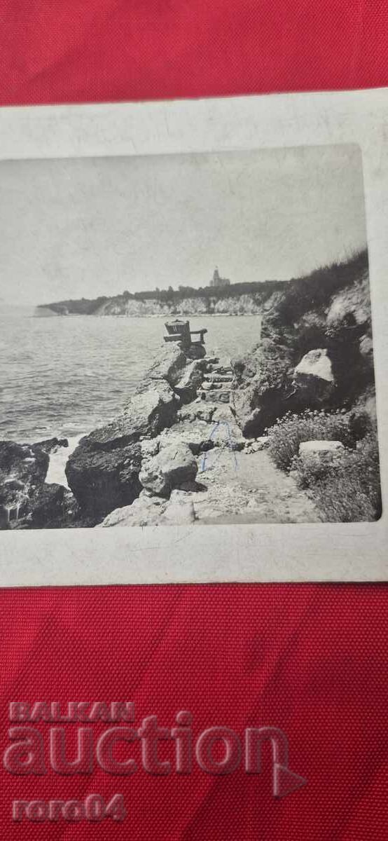 BLACK SEA - EVKSINOGRAD - THE ROYAL TABLE with price 13.50 BGN | € 6.90 BLACK SEA - EVKSINOGRAD - THE ROYAL TABLE with price 13.50 BGN | € 6.90