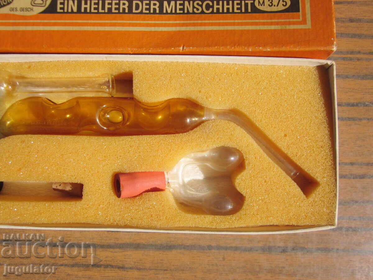 Livrarea Vechi inhalator medical german cu cutie