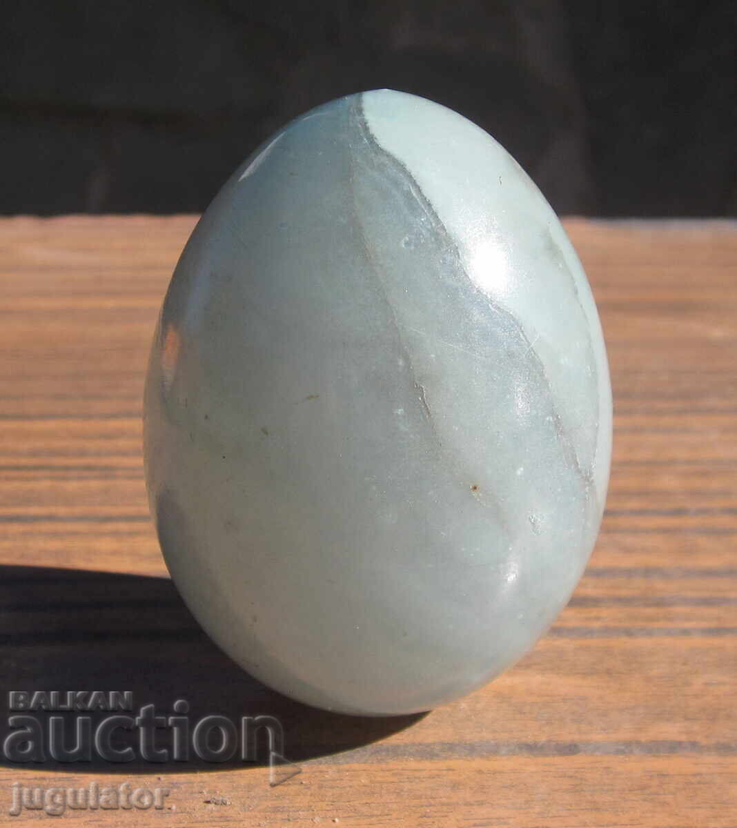 старо яйце ръчно направено от естествен сапунен камък старо яйце ръчно направено от естествен сапунен камък
