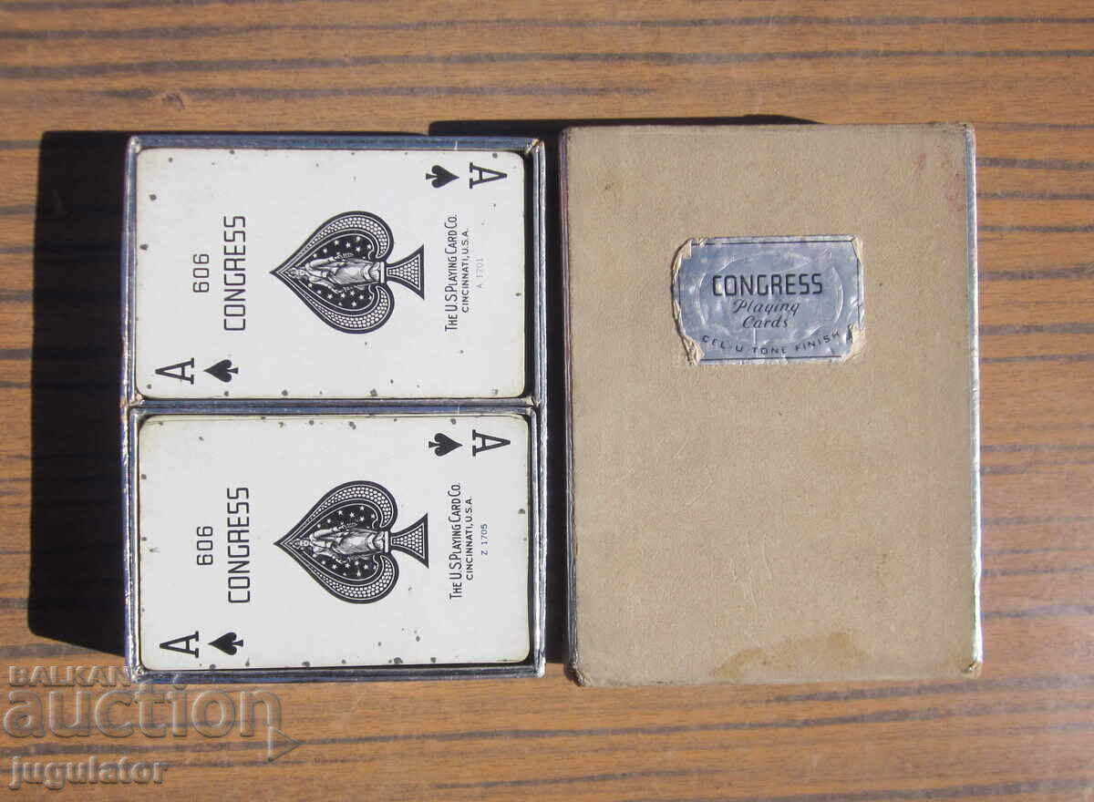 Delivery of Old collectible playing cards, two decks in a box
