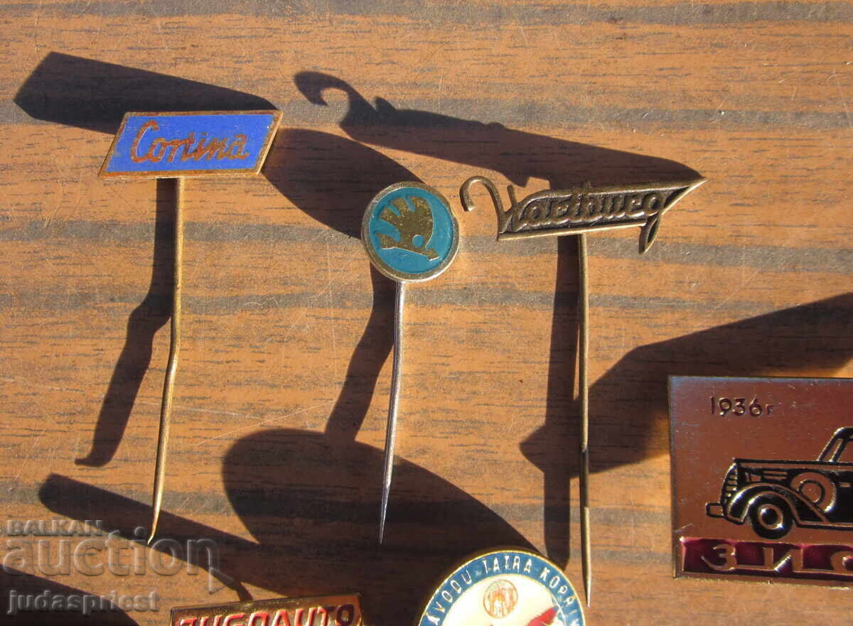 Lot of car badges, retro sign, car badge - 5 Lot of car badges, retro sign, car badge - 5