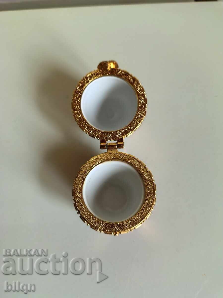 Beautiful Porcelain Jewelry Box - Egg - 5 Beautiful Porcelain Jewelry Box - Egg - 5