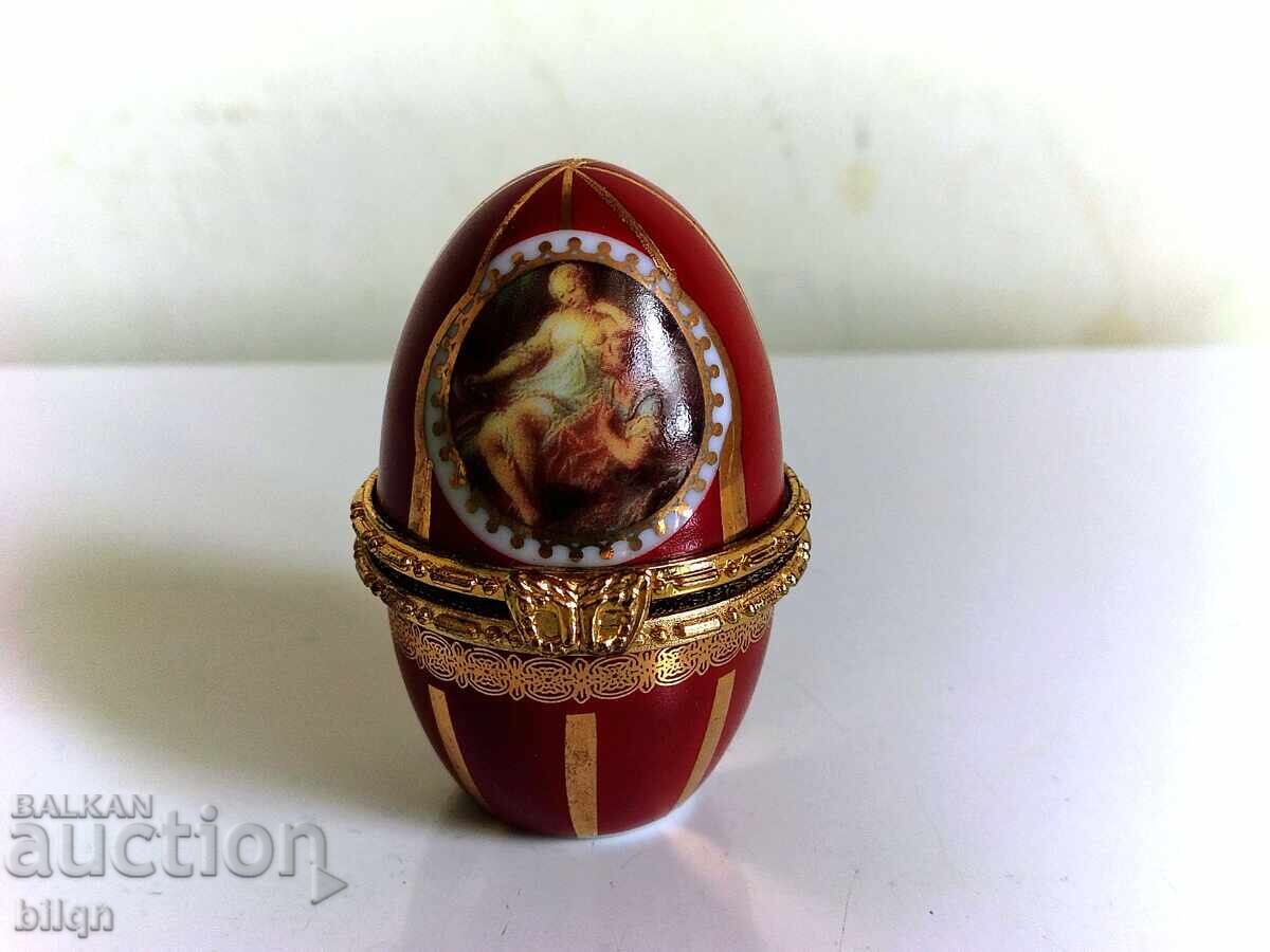 Beautiful Porcelain Jewelry Box - Egg Beautiful Porcelain Jewelry Box - Egg