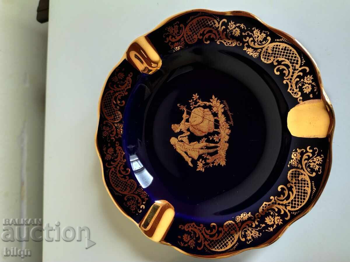 Доставка на Прекрасен Позлатен 22К Порцеланови Компликт-Лимож