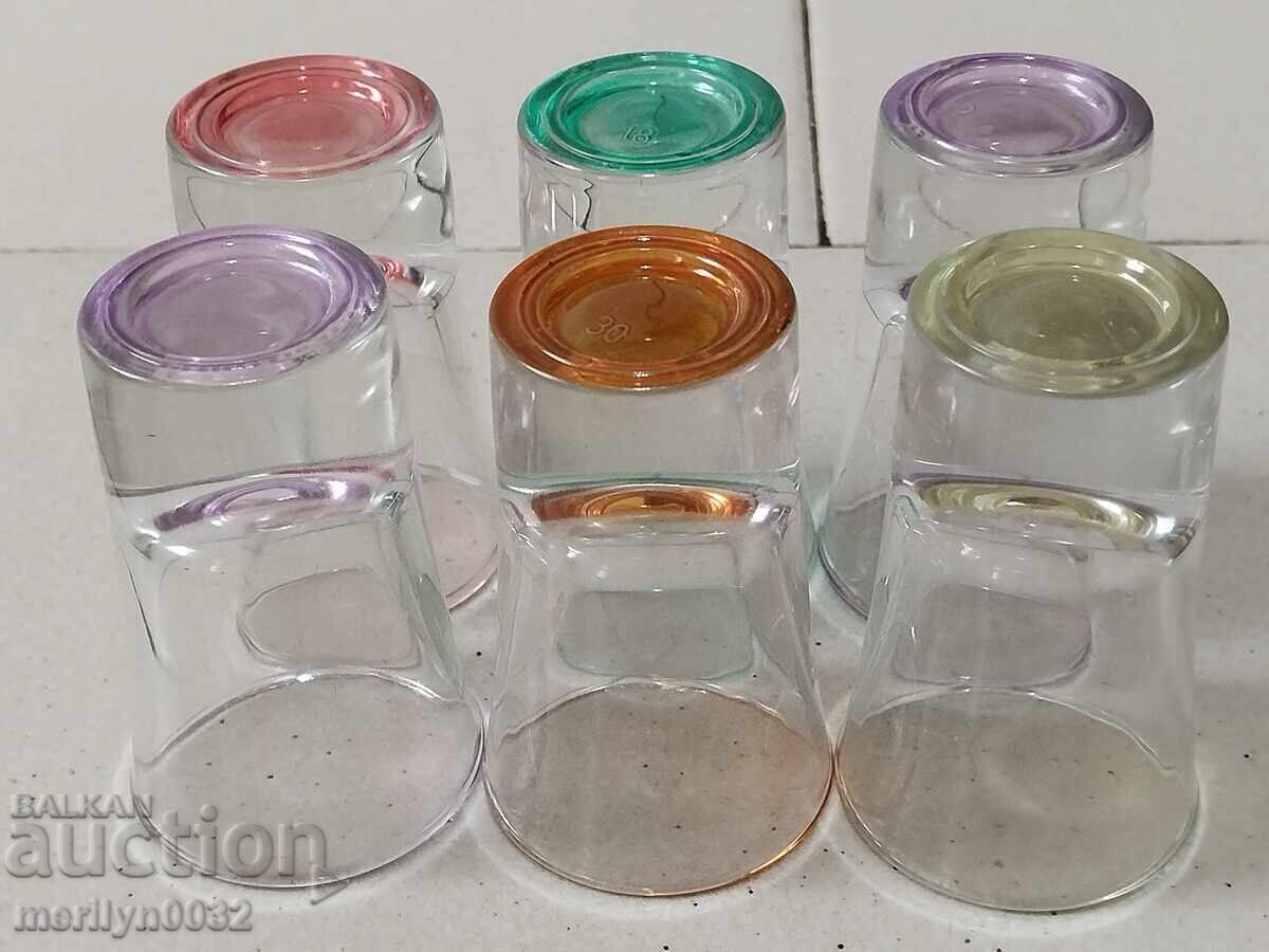 Auction  Beautiful set of 6 shot glasses