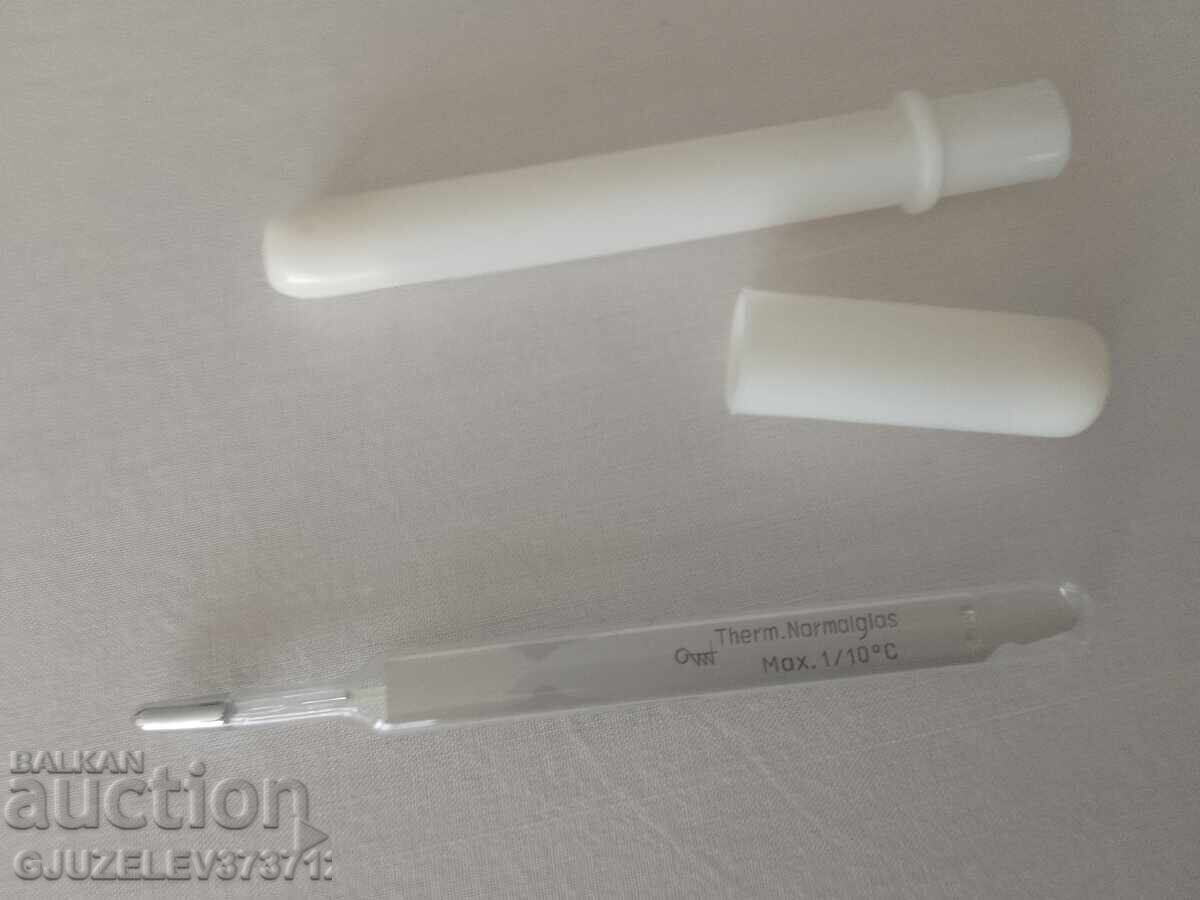 Termometru medical social funcționează perfect, testat în căldură cu preț 50.00 BGN | € 25.56 Termometru medical social funcționează perfect, testat în căldură cu preț 50.00 BGN | € 25.56