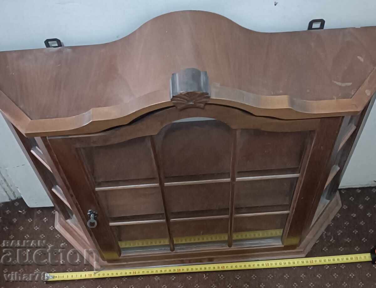 Доставка на Витрина за стена