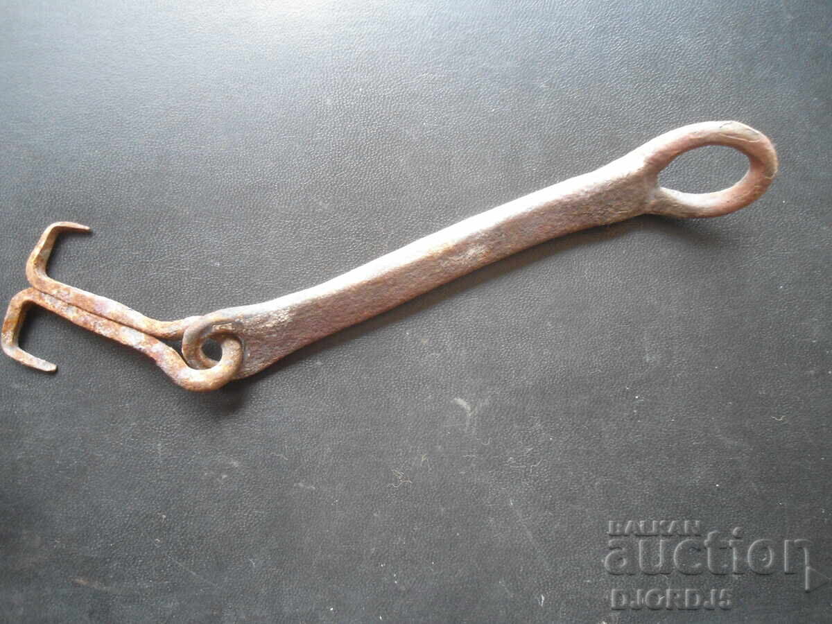 Mandala veche forjată