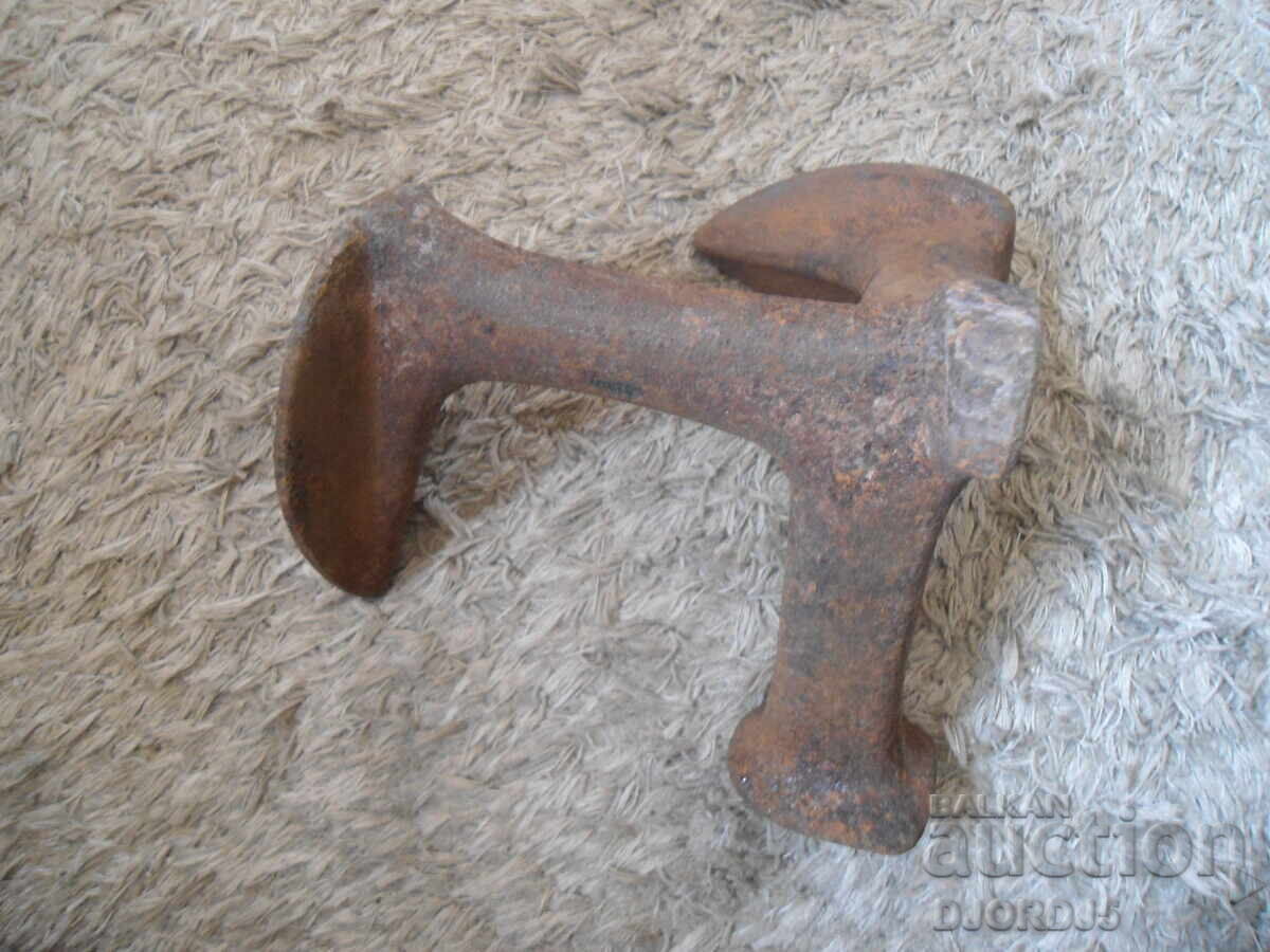 Аукцион Стара обущарска наковалня Аукцион Стара обущарска наковалня