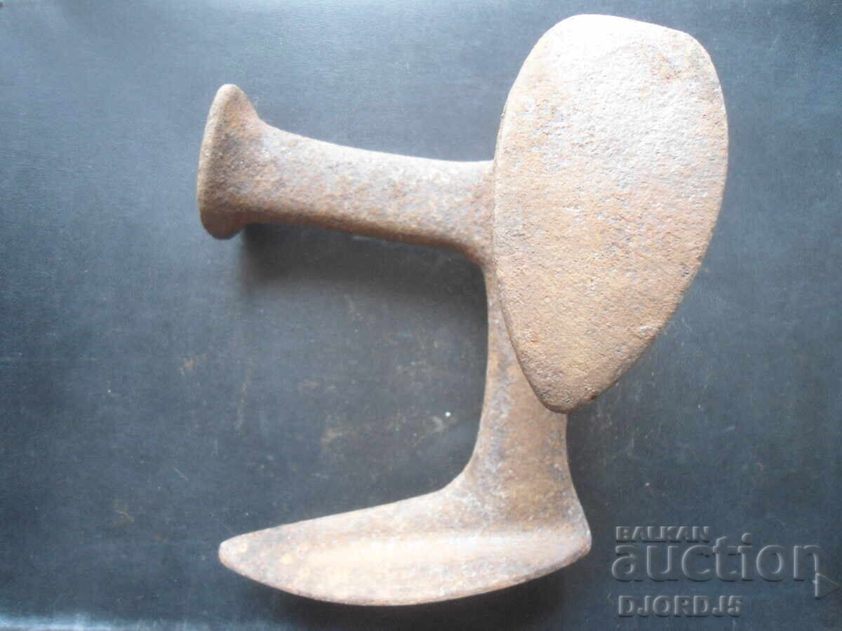 Стара обущарска наковалня Стара обущарска наковалня